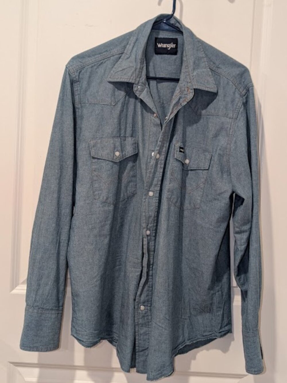 Classic Wrangler Blue Chambray Pearl Snap Western Shirt Men's